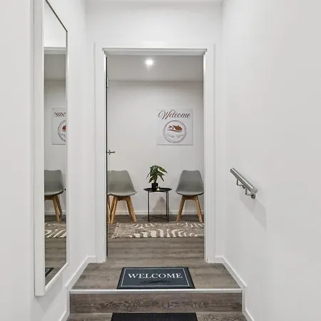 Moderne, Vollausgestattete 3 Br-wohnung Zentrumnah Lich